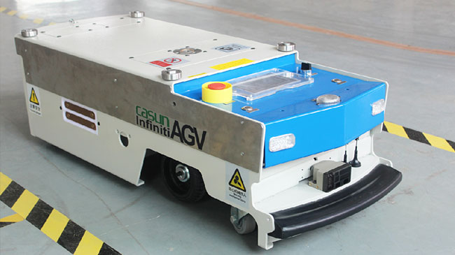 Un ospedale guida del veicolo automatizzato modo, AGV astuto del carretto con il sensore dell'azionamento magnetico
